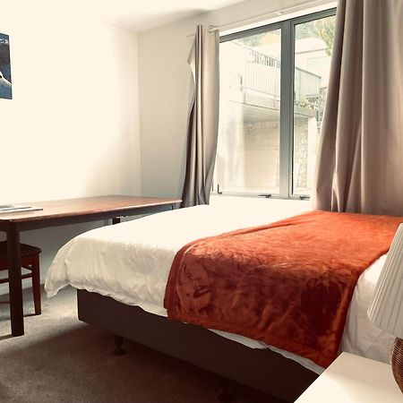 Ming'S Lakeside Goldleaf Suites 皇后镇 外观 照片